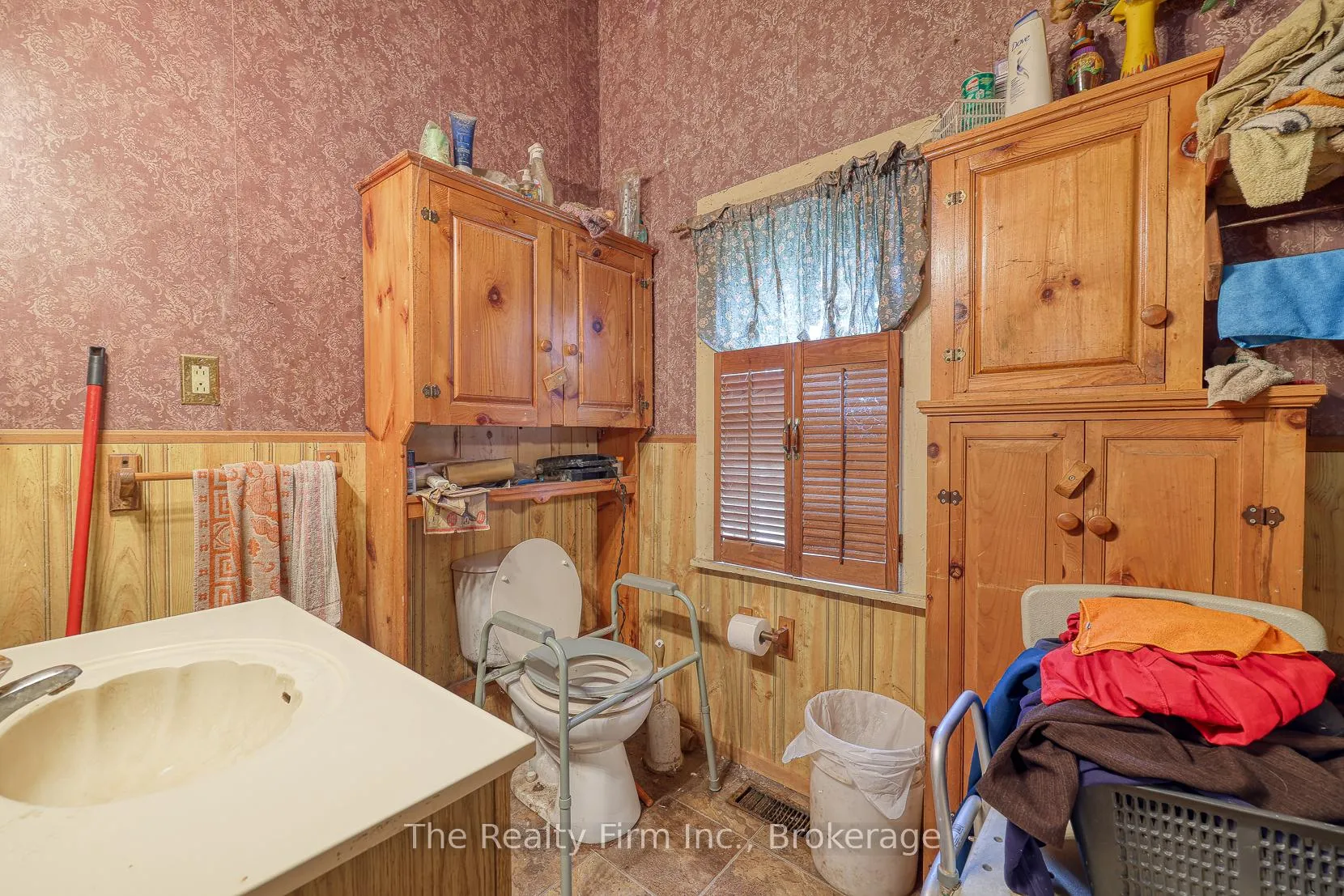 Photo 18 of 107 Huron Street, Zorra, Embro — HOMEH