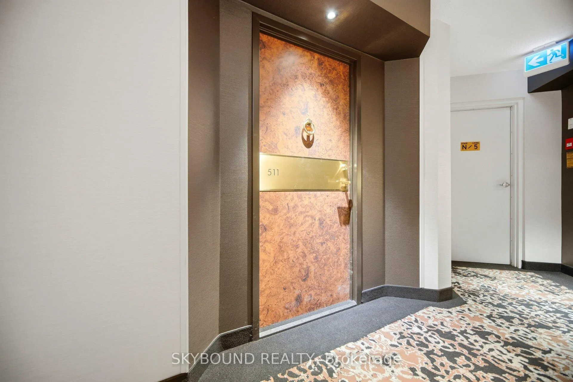 Photo 3 of Unit 511, 10 Kenneth Avenue, North York, Willowdale East — HOMEH