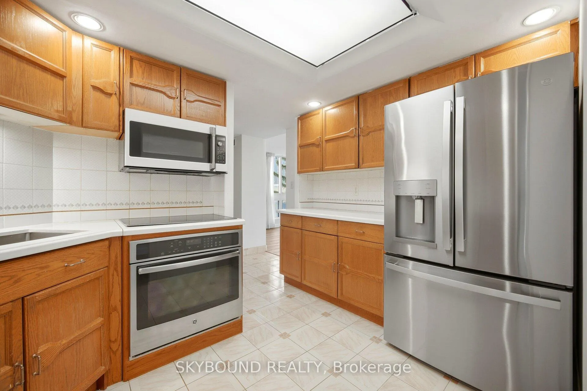 Photo 19 of Unit 511, 10 Kenneth Avenue, North York, Willowdale East — HOMEH