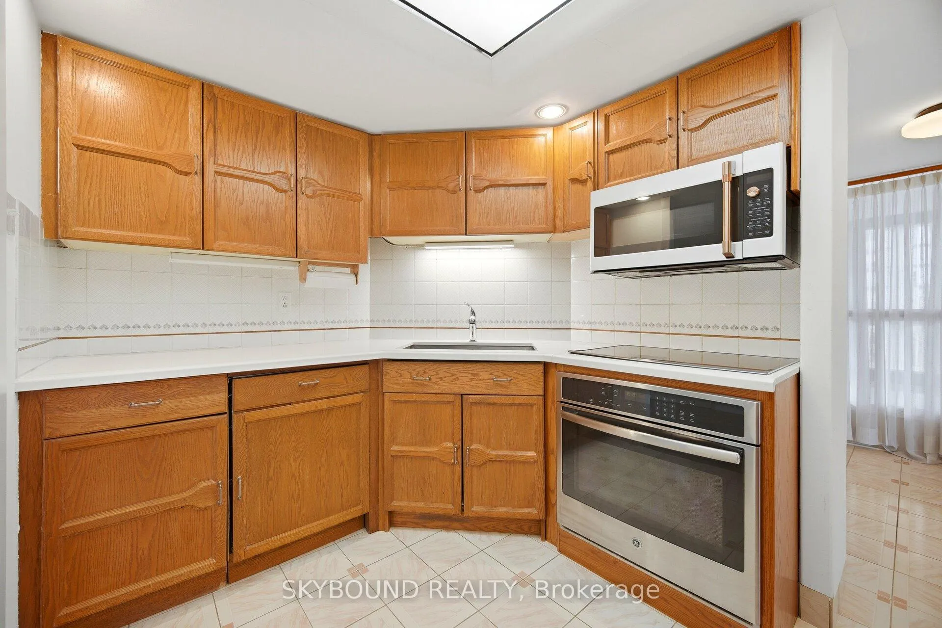 Photo 20 of Unit 511, 10 Kenneth Avenue, North York, Willowdale East — HOMEH