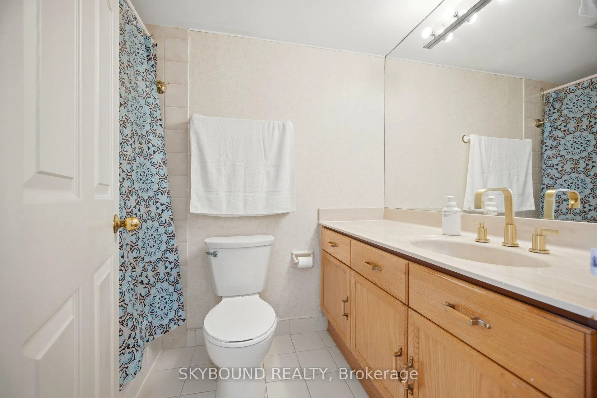 Photo 32 of Unit 511, 10 Kenneth Avenue, North York, Willowdale East — HOMEH