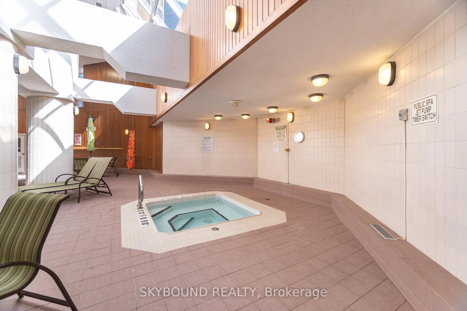 Photo 42 of Unit 511, 10 Kenneth Avenue, North York, Willowdale East — HOMEH