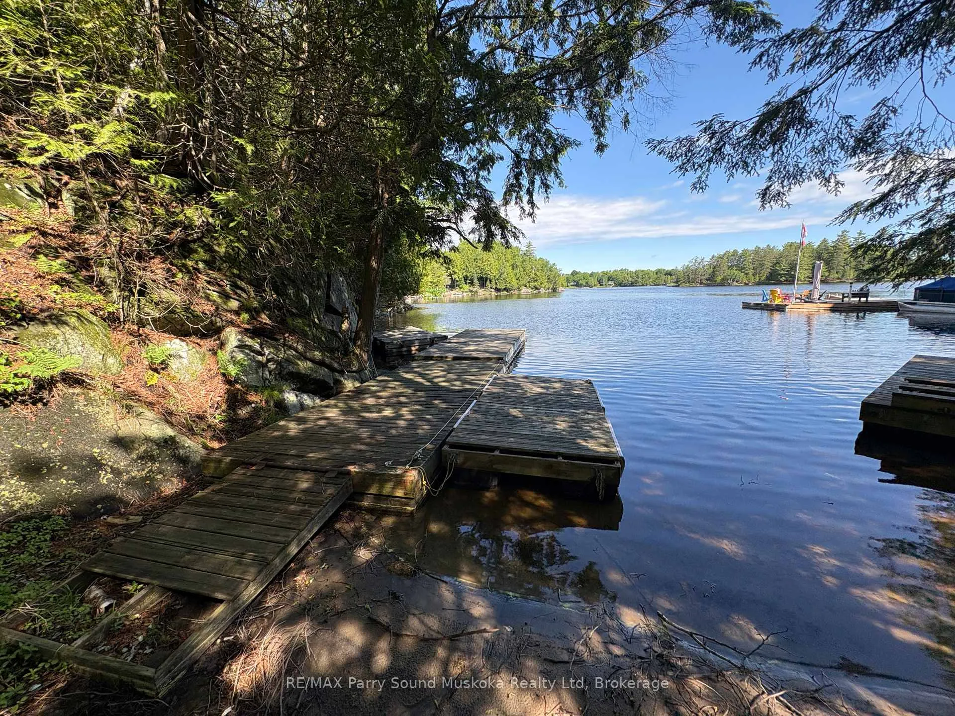 Photo 1 of 85 Sunnyshore Park Drive, McKellar — HOMEH