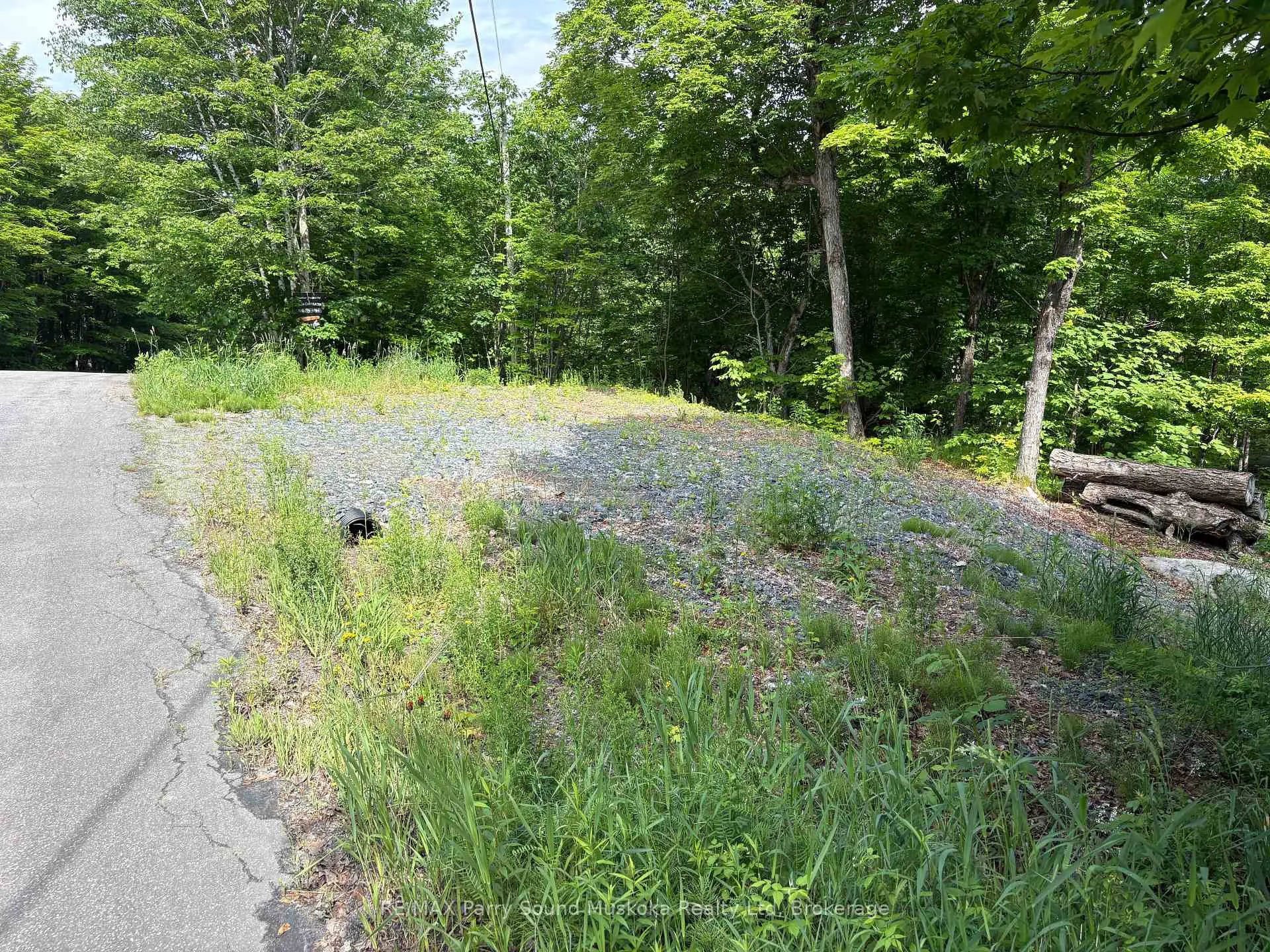 Photo 7 of 85 Sunnyshore Park Drive, McKellar — HOMEH