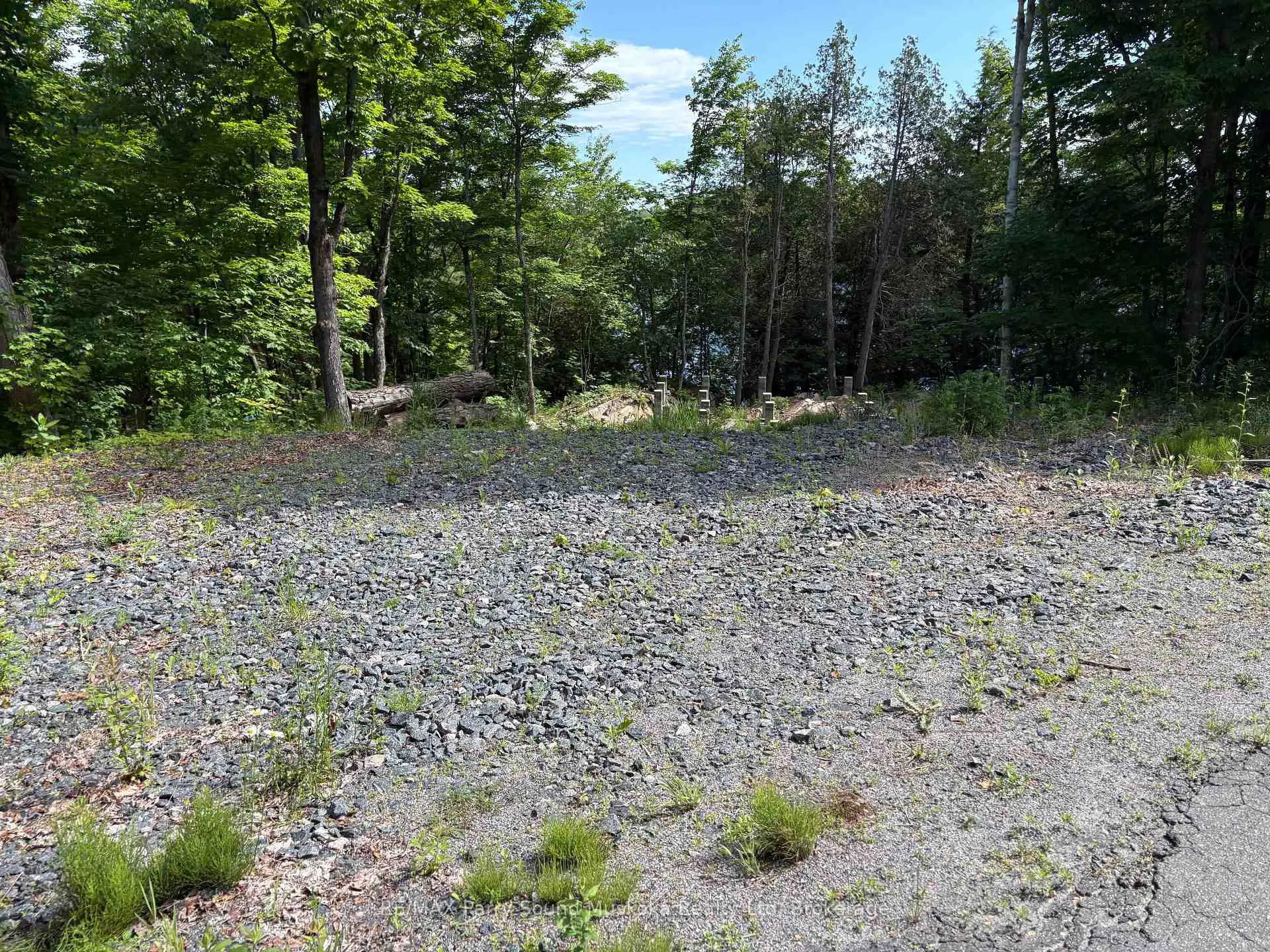 Photo 9 of 85 Sunnyshore Park Drive, McKellar — HOMEH
