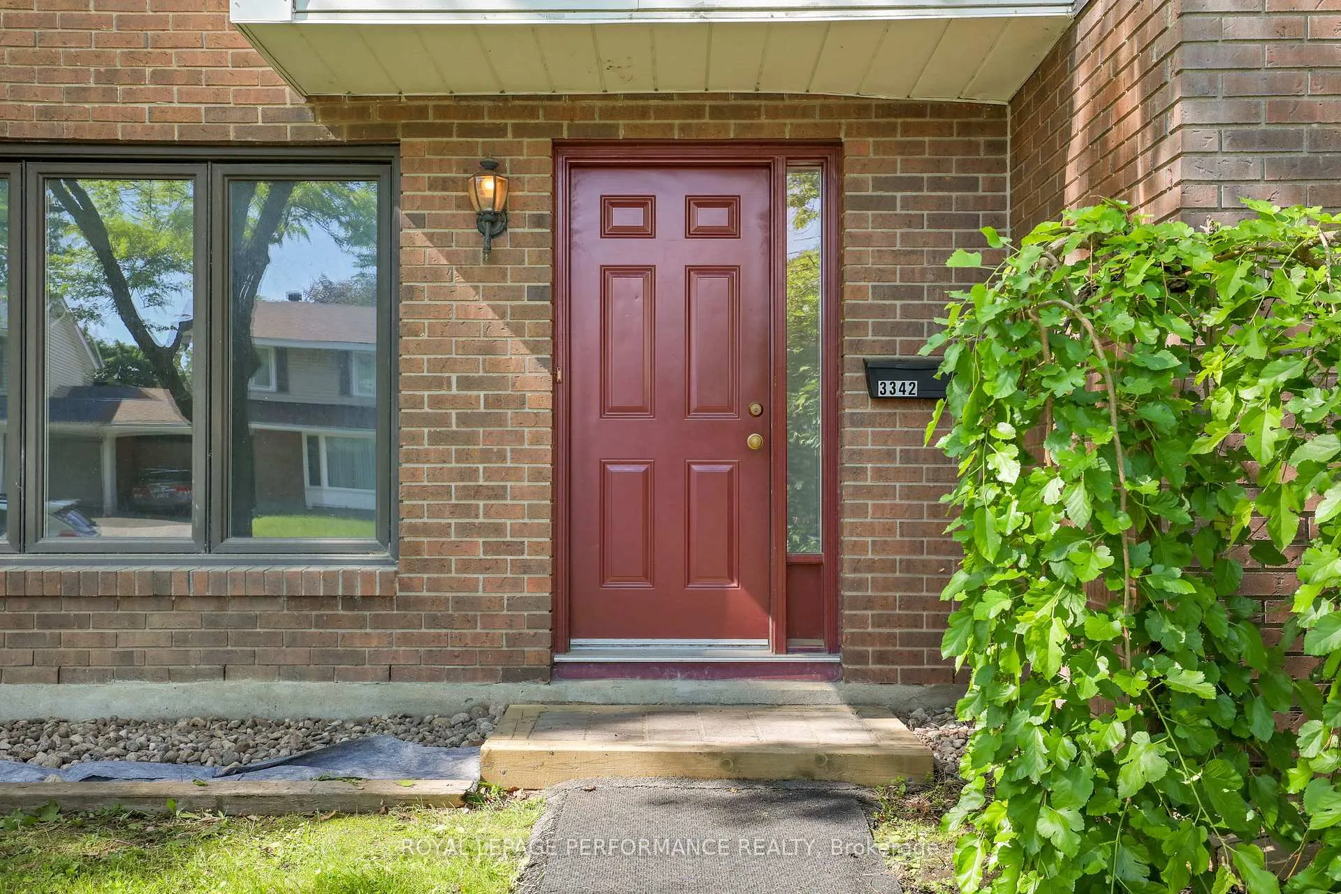 Photo 1 of Unit 10, 3342 Southgate Road, Ottawa, South Keys — HOMEH