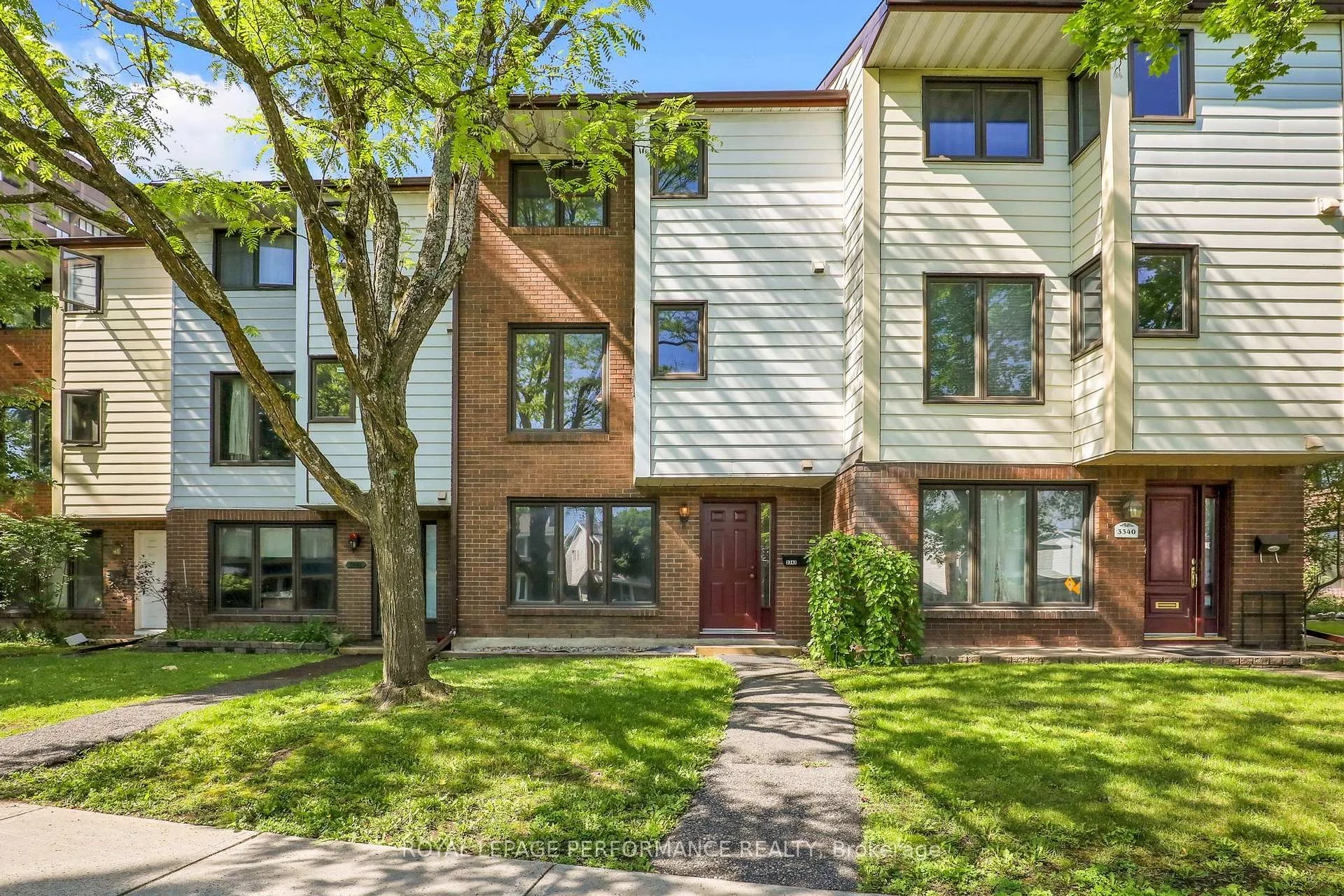 Photo 2 of Unit 10, 3342 Southgate Road, Ottawa, South Keys — HOMEH