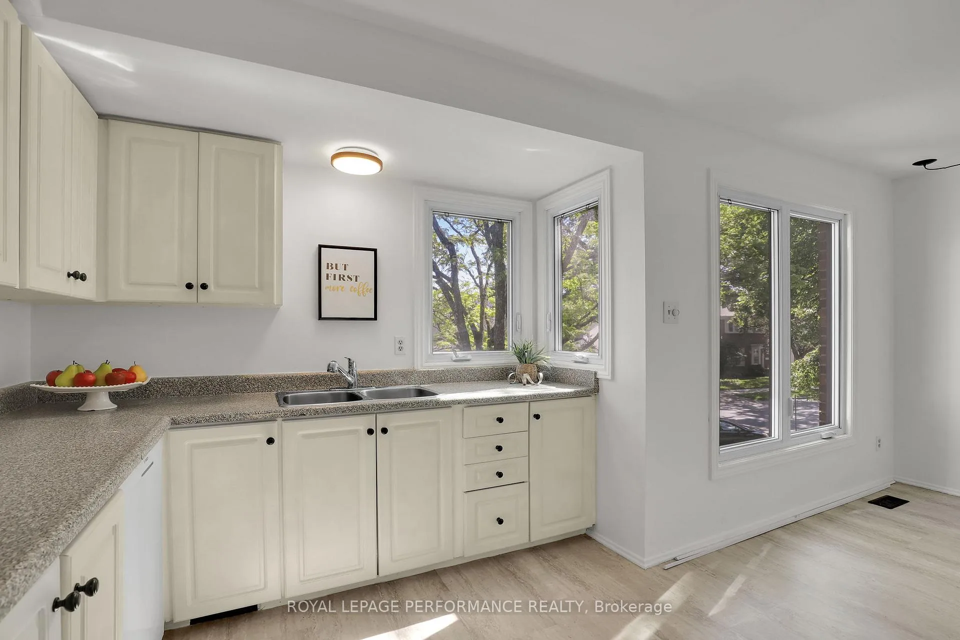 Photo 17 of Unit 10, 3342 Southgate Road, Ottawa, South Keys — HOMEH