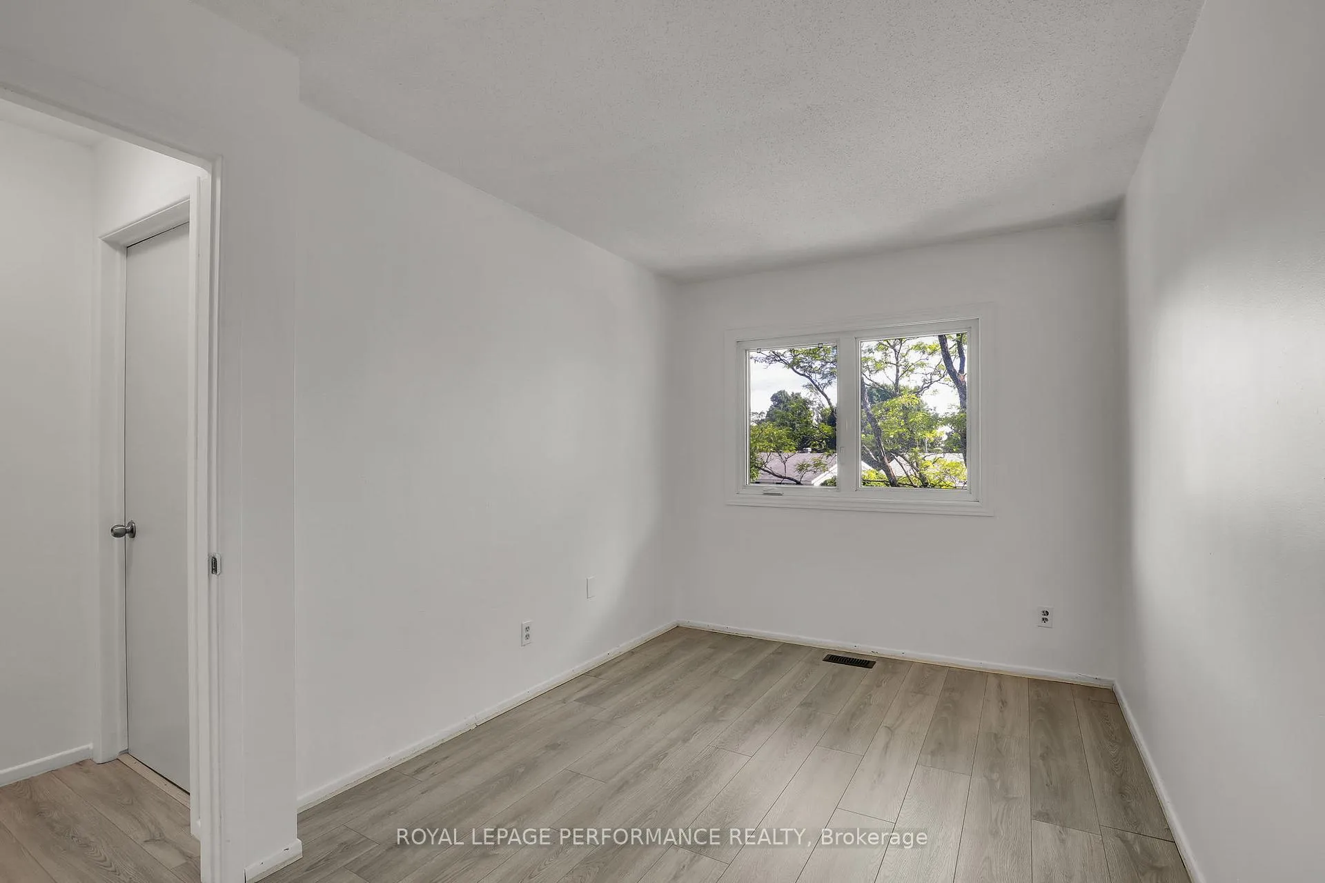 Photo 26 of Unit 10, 3342 Southgate Road, Ottawa, South Keys — HOMEH