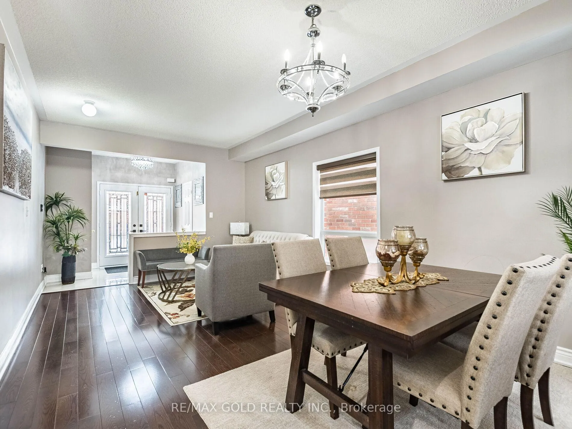 Photo 7 of 18 Travis Crescent, Brampton, Fletcher's Meadow — HOMEH