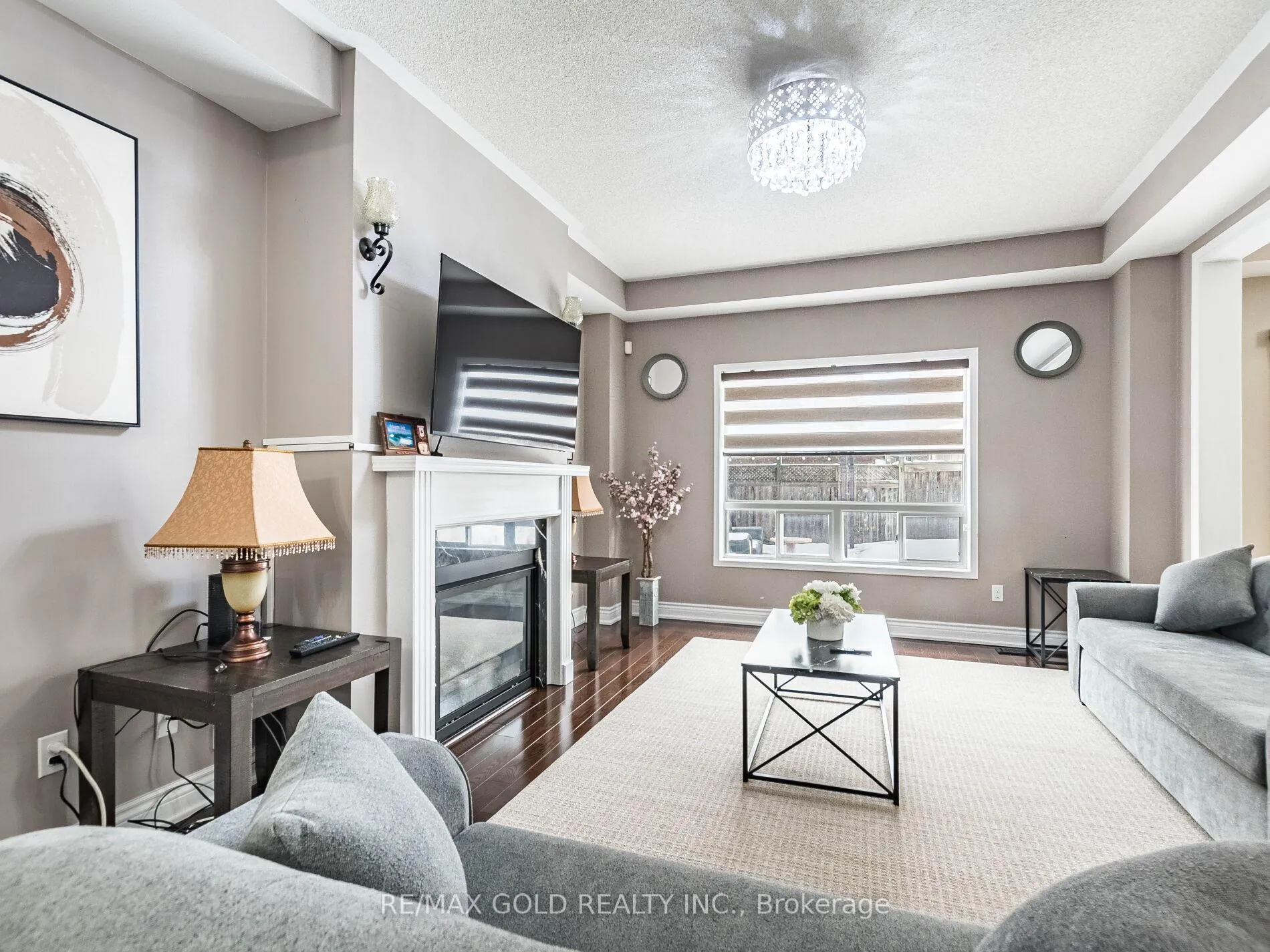 Photo 9 of 18 Travis Crescent, Brampton, Fletcher's Meadow — HOMEH