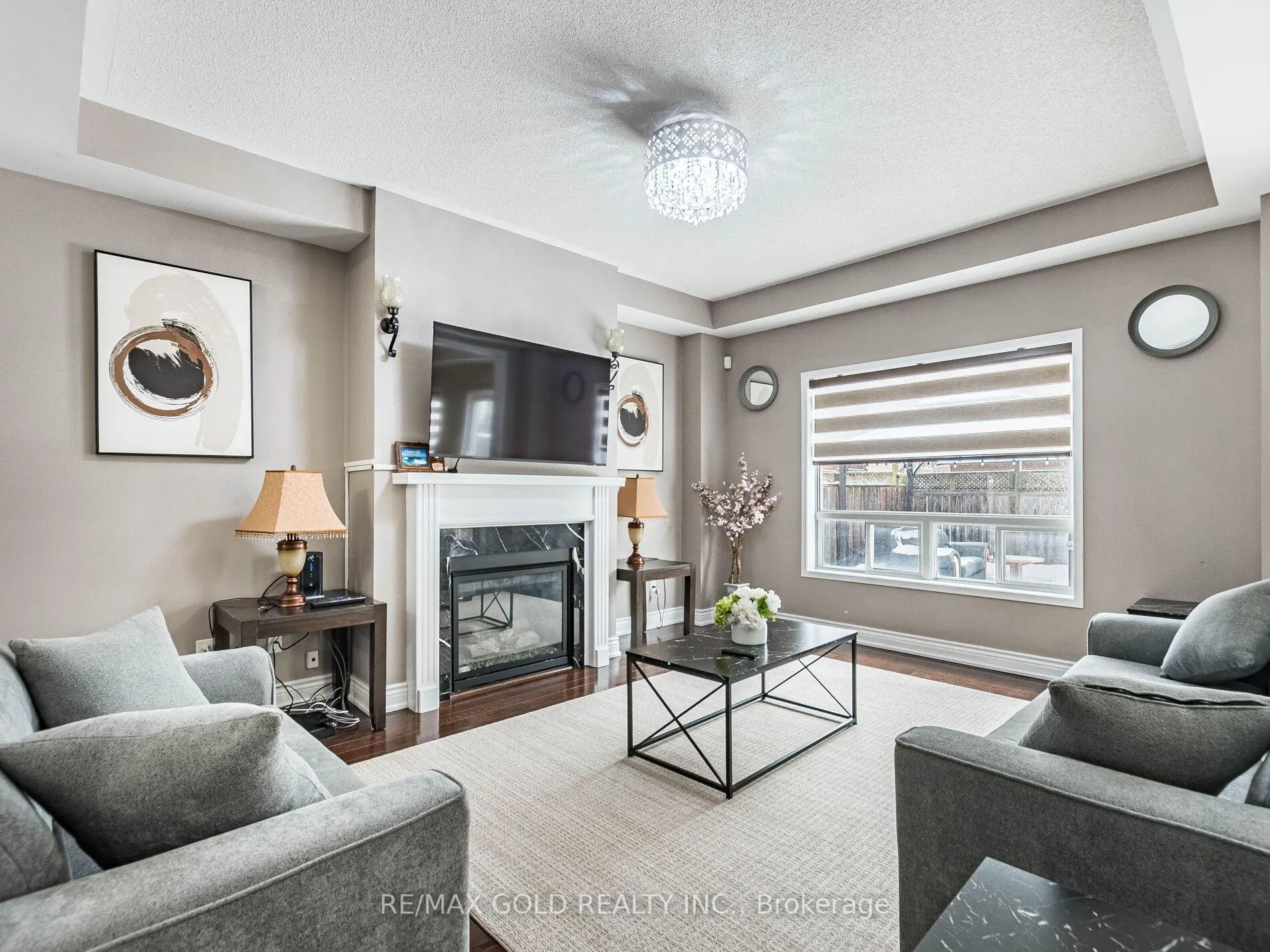 Photo 10 of 18 Travis Crescent, Brampton, Fletcher's Meadow — HOMEH