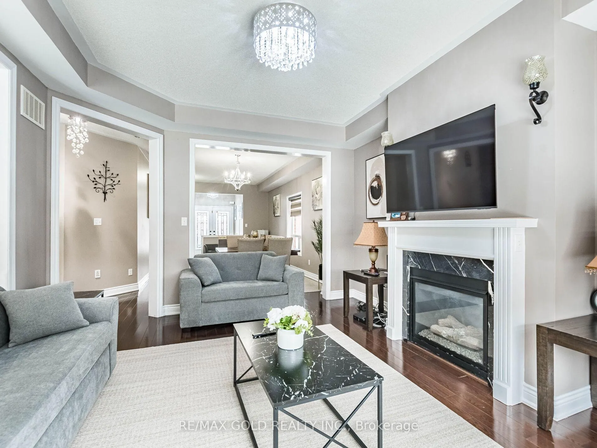 Photo 12 of 18 Travis Crescent, Brampton, Fletcher's Meadow — HOMEH
