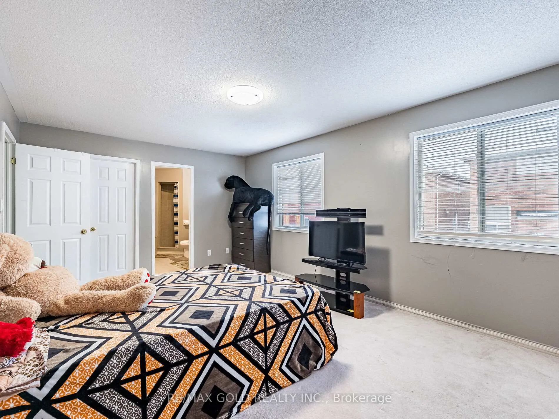 Photo 22 of 18 Travis Crescent, Brampton, Fletcher's Meadow — HOMEH