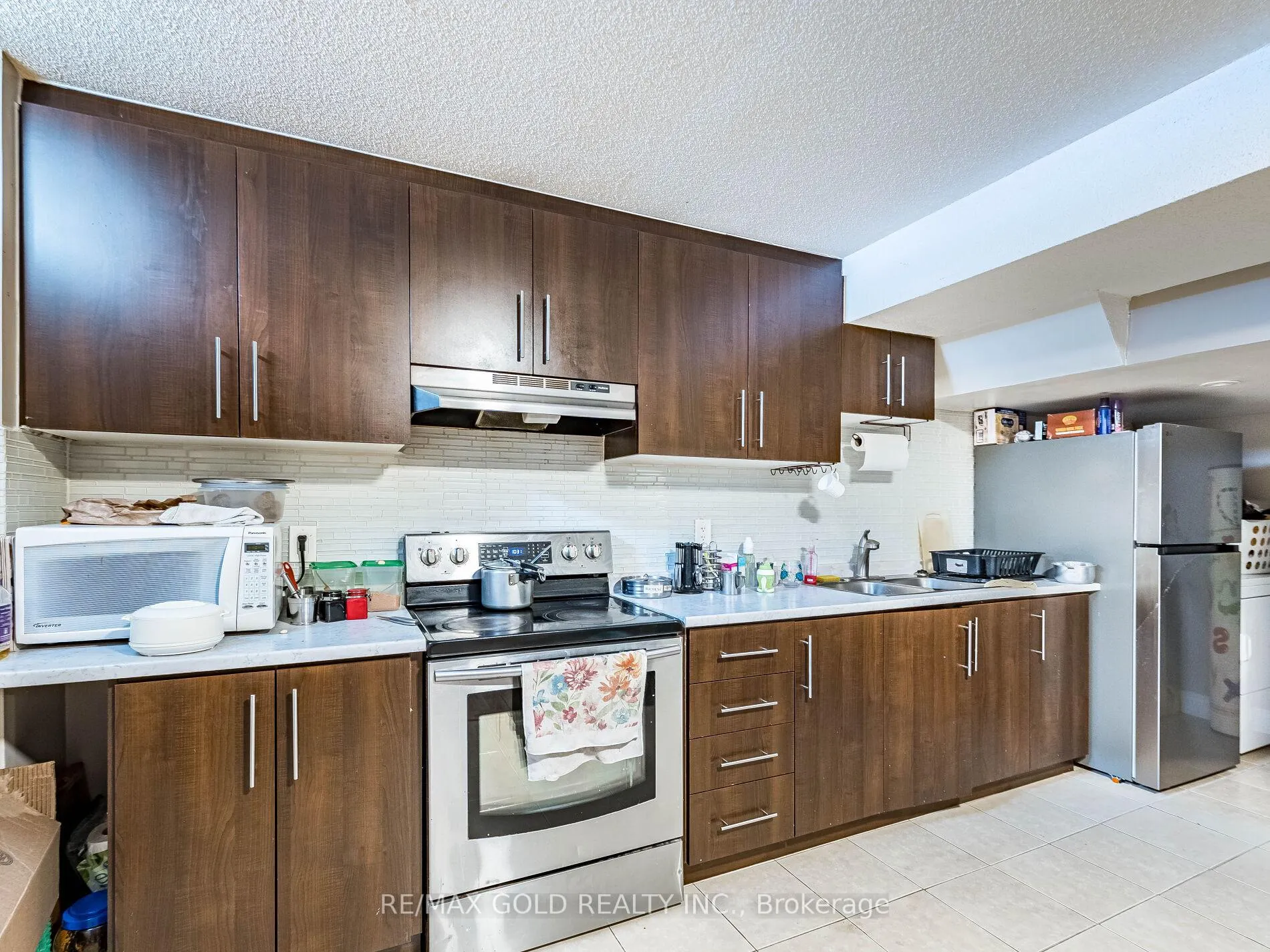 Photo 32 of 18 Travis Crescent, Brampton, Fletcher's Meadow — HOMEH