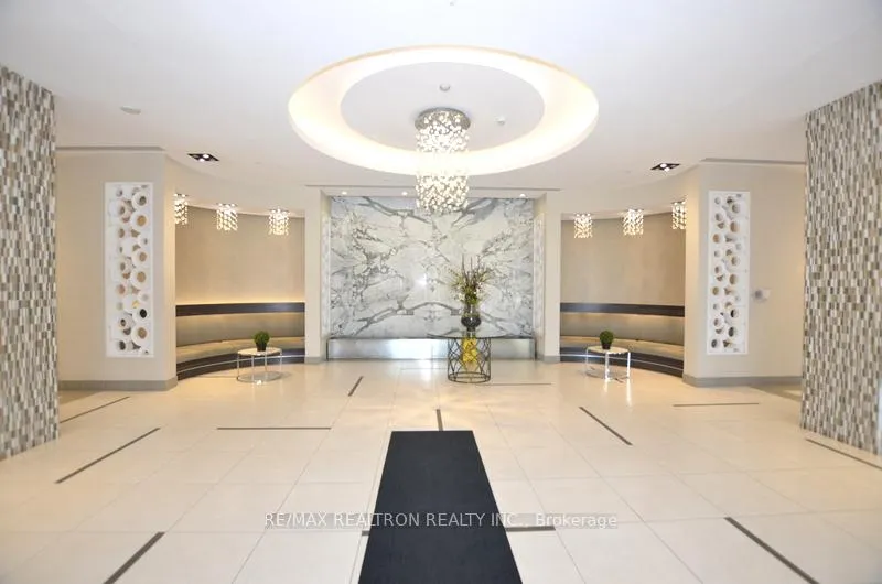 Photo 7 of Unit 302, 75 North Park Road, Vaughan, Beverley Glen — HOMEH