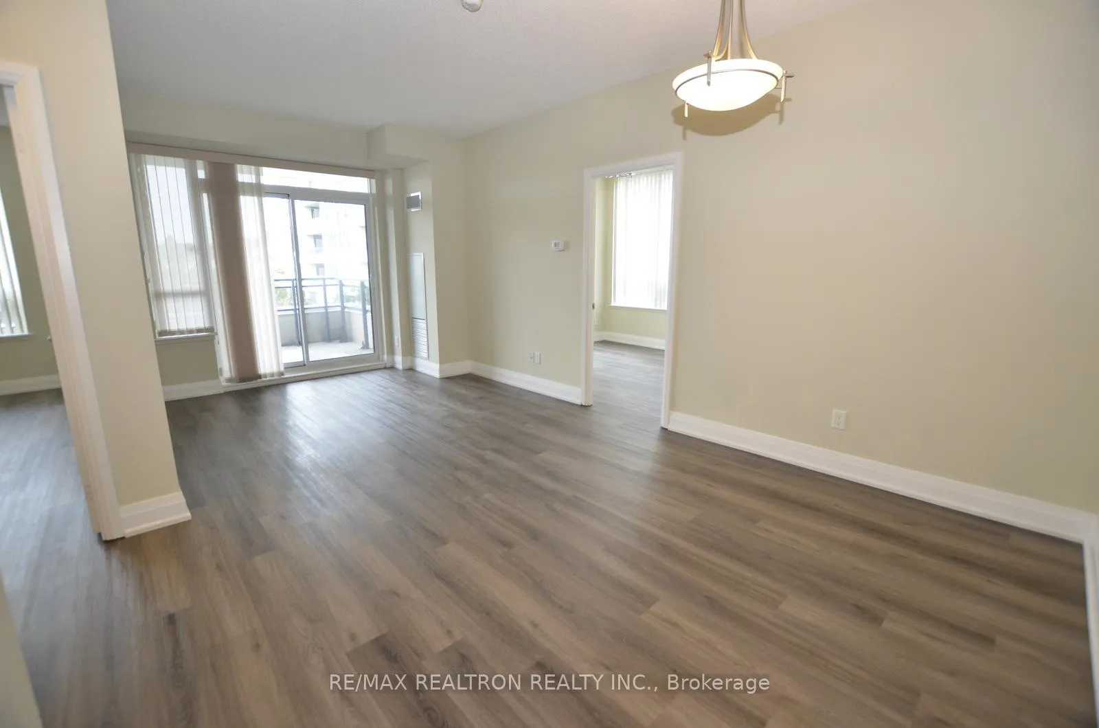 Photo 14 of Unit 302, 75 North Park Road, Vaughan, Beverley Glen — HOMEH
