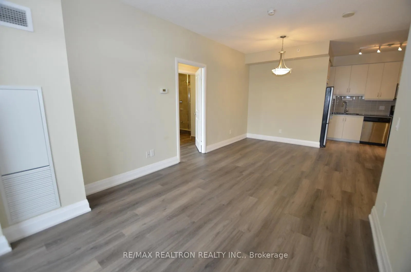 Photo 17 of Unit 302, 75 North Park Road, Vaughan, Beverley Glen — HOMEH