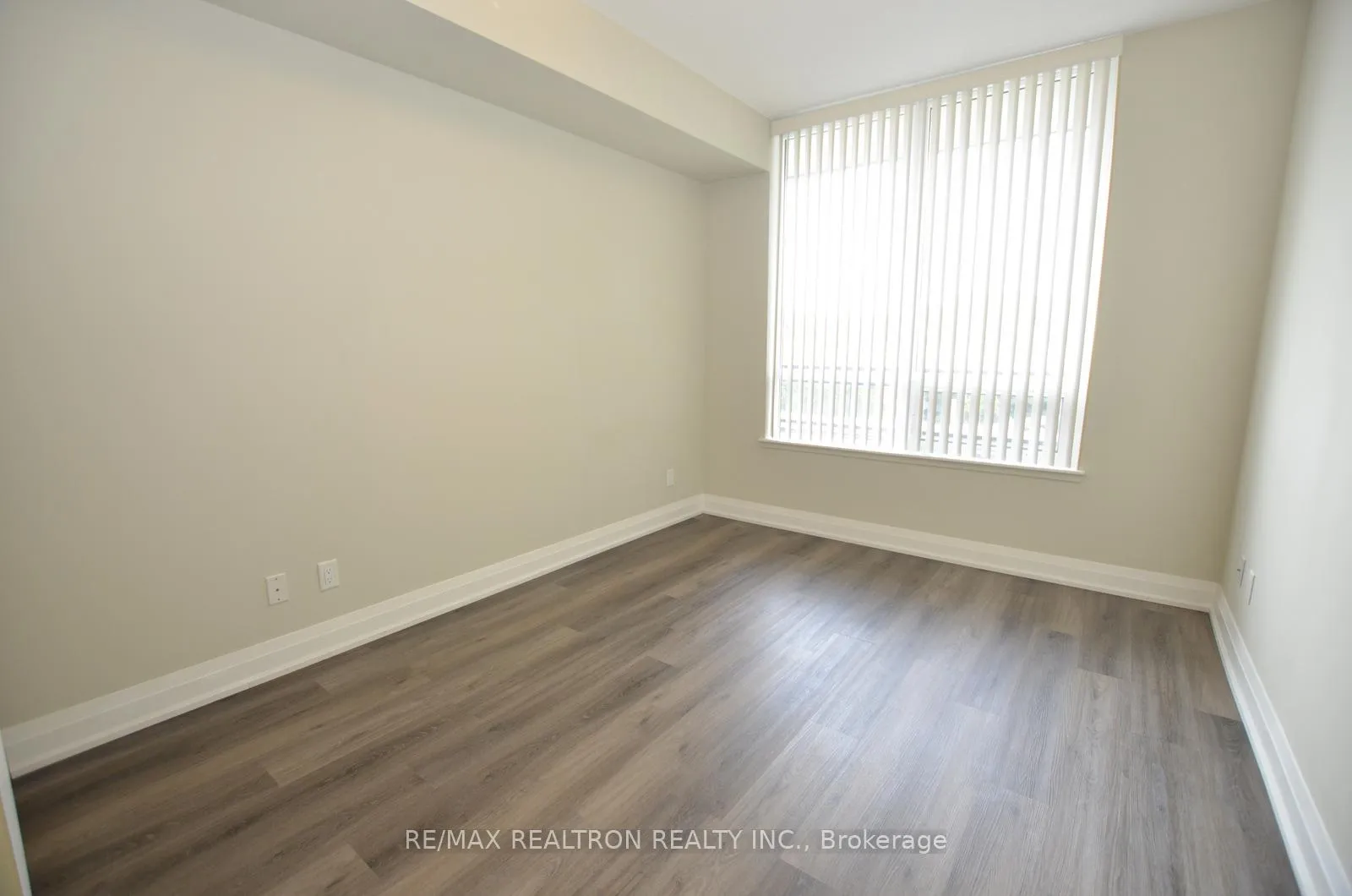 Photo 25 of Unit 302, 75 North Park Road, Vaughan, Beverley Glen — HOMEH