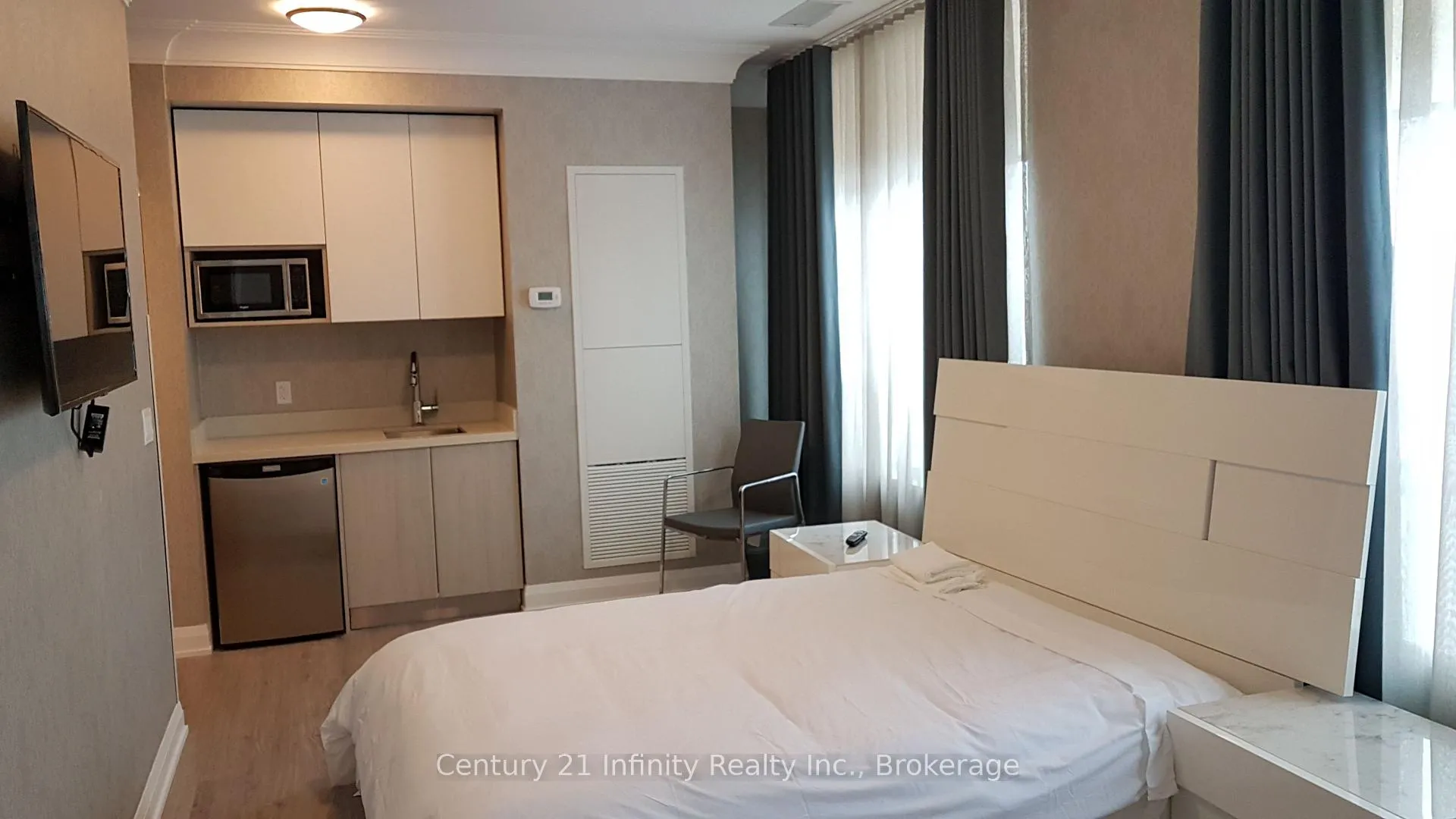 Photo 24 of Unit 115, 25 Water Walk Drive, Markham, Unionville — HOMEH