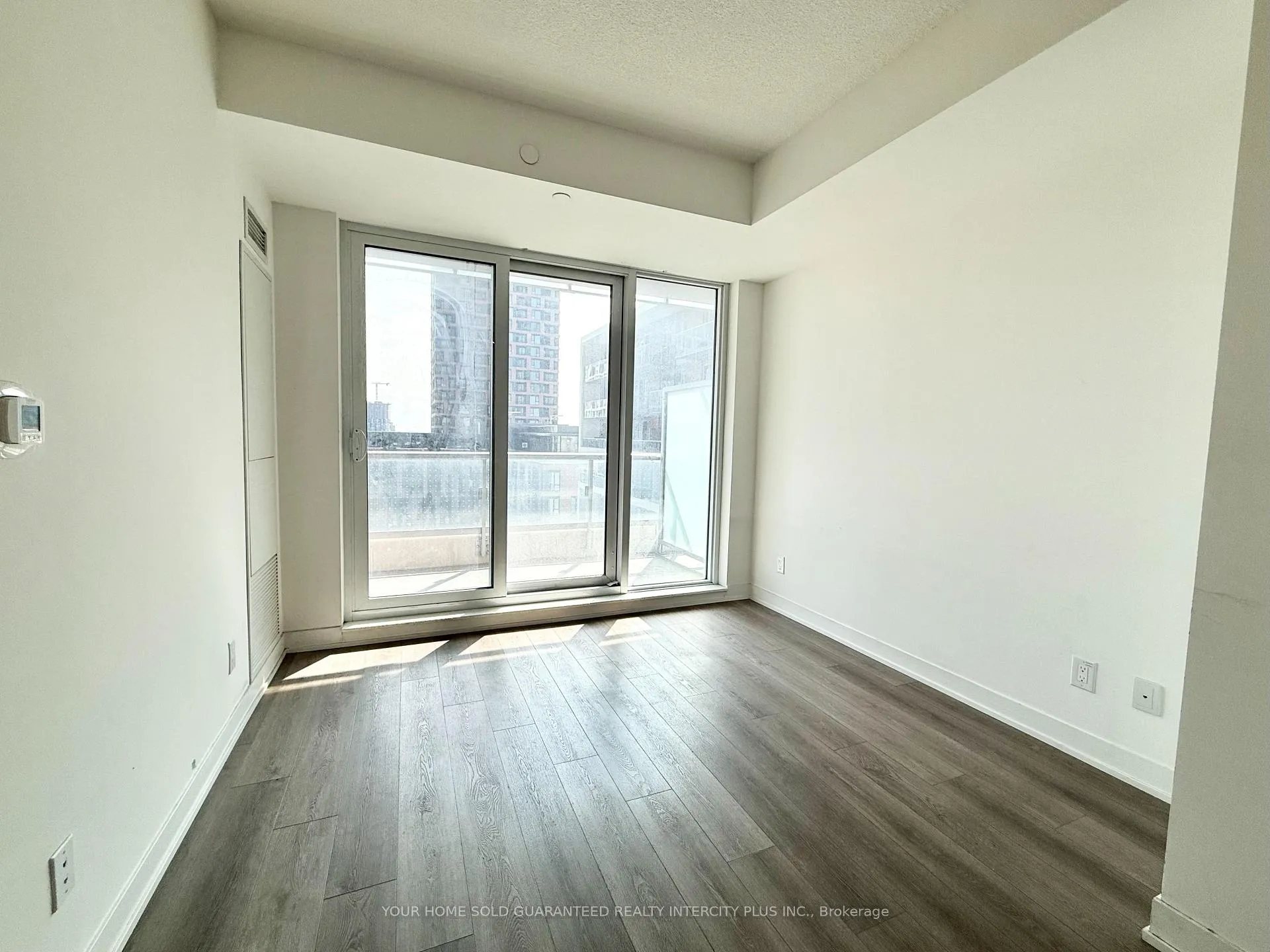 Photo 9 of Unit 1202, 8119 Birchmount Road, Markham, Unionville — HOMEH