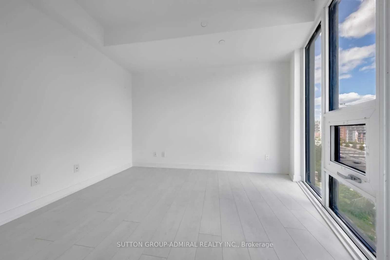 Photo 8 of Unit 522, 19 Western Battery Road, Toronto, Niagara — HOMEH
