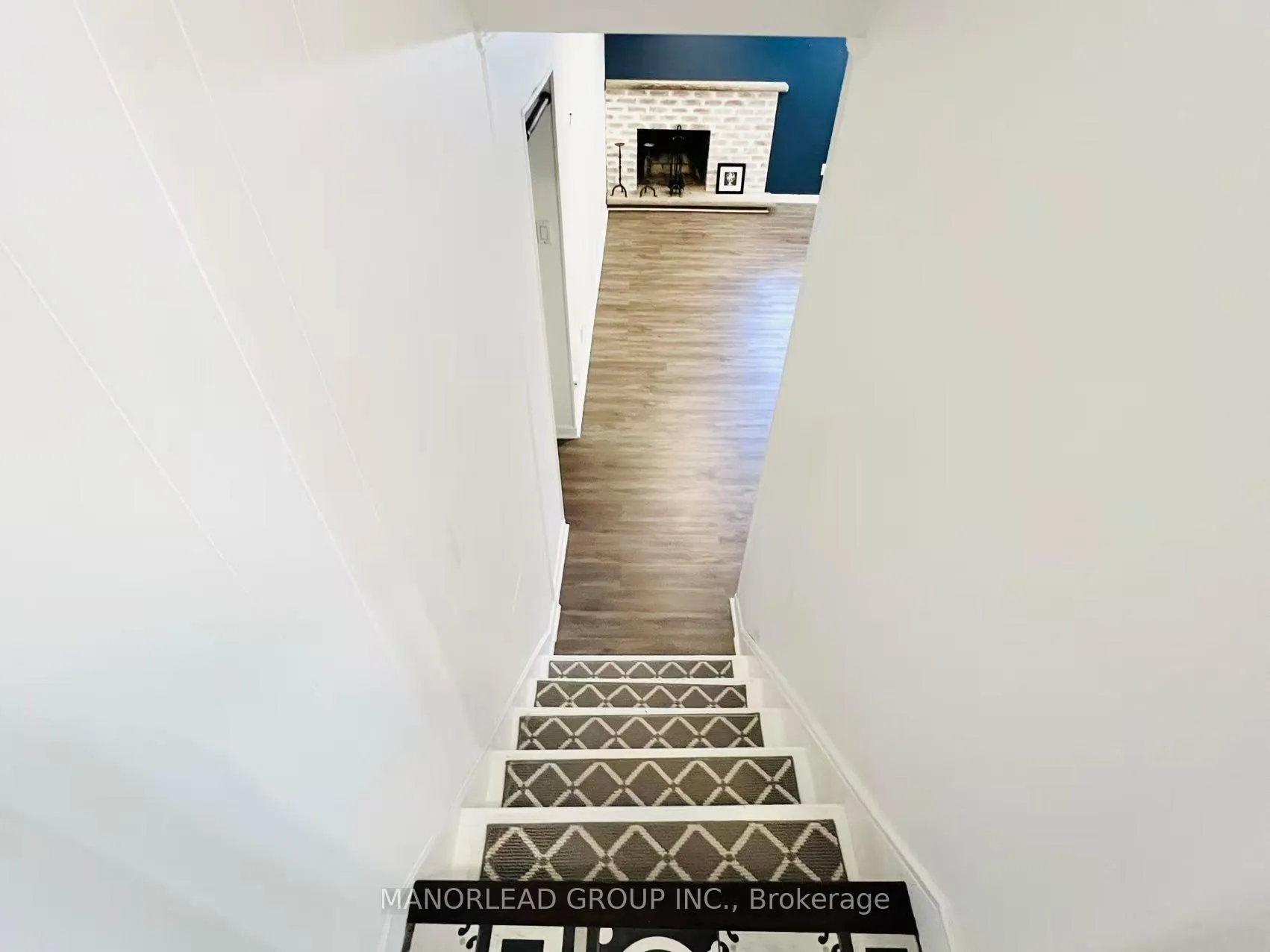 Photo 32 of 10 Greenyards Drive, North York, Newtonbrook East — HOMEH