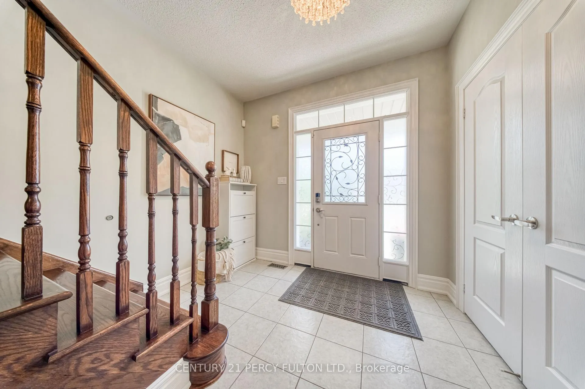 Photo 3 of 1564 Brandy Court, Pickering, Duffin Heights — HOMEH