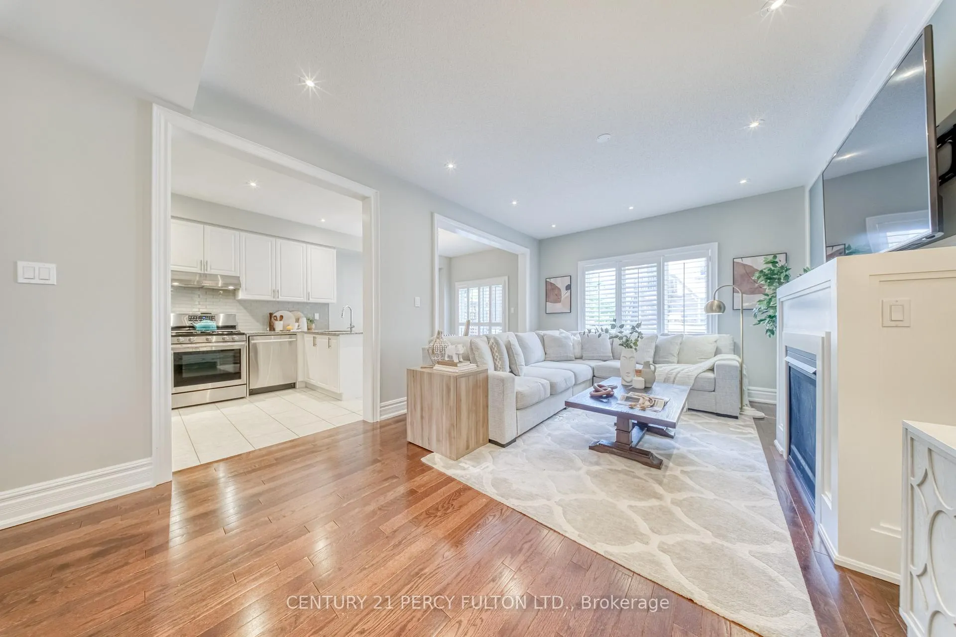 Photo 8 of 1564 Brandy Court, Pickering, Duffin Heights — HOMEH