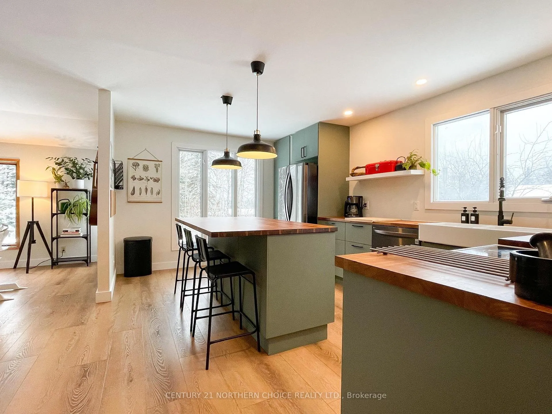 Photo 5 of 6 Beech Crescent, Ear Falls — HOMEH