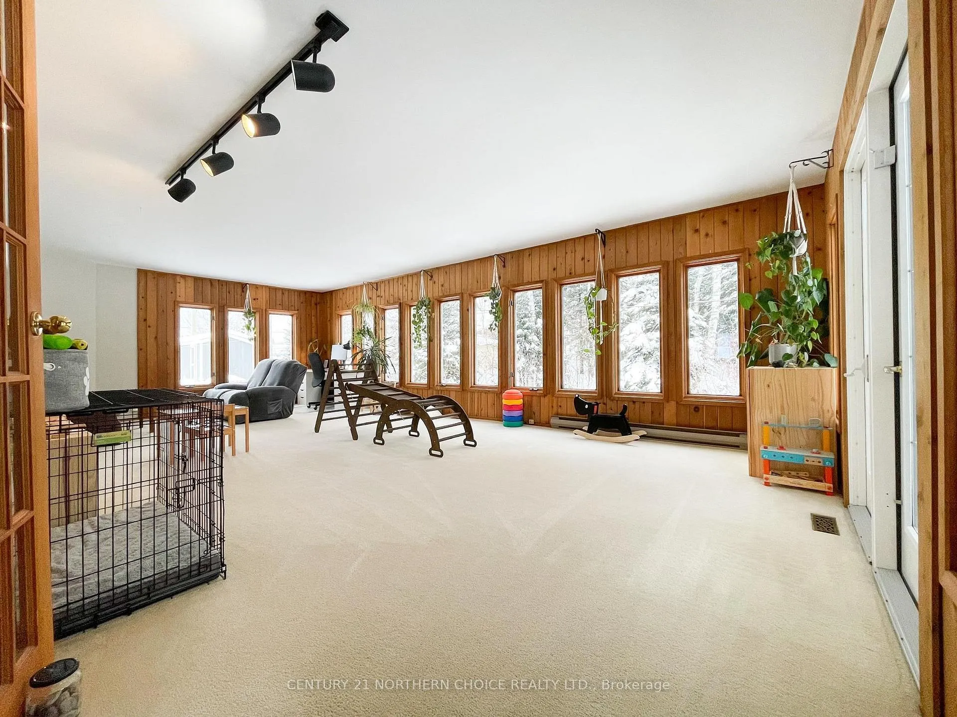Photo 14 of 6 Beech Crescent, Ear Falls — HOMEH