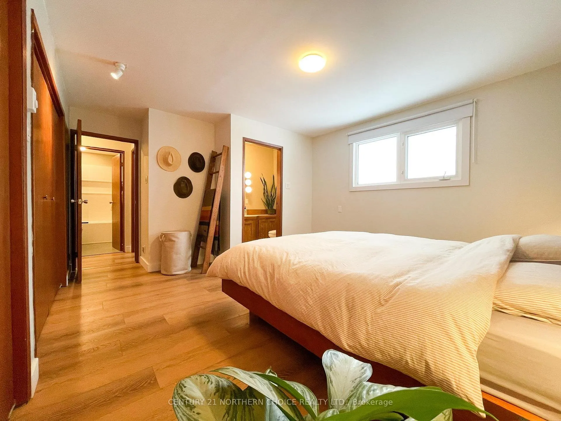Photo 21 of 6 Beech Crescent, Ear Falls — HOMEH