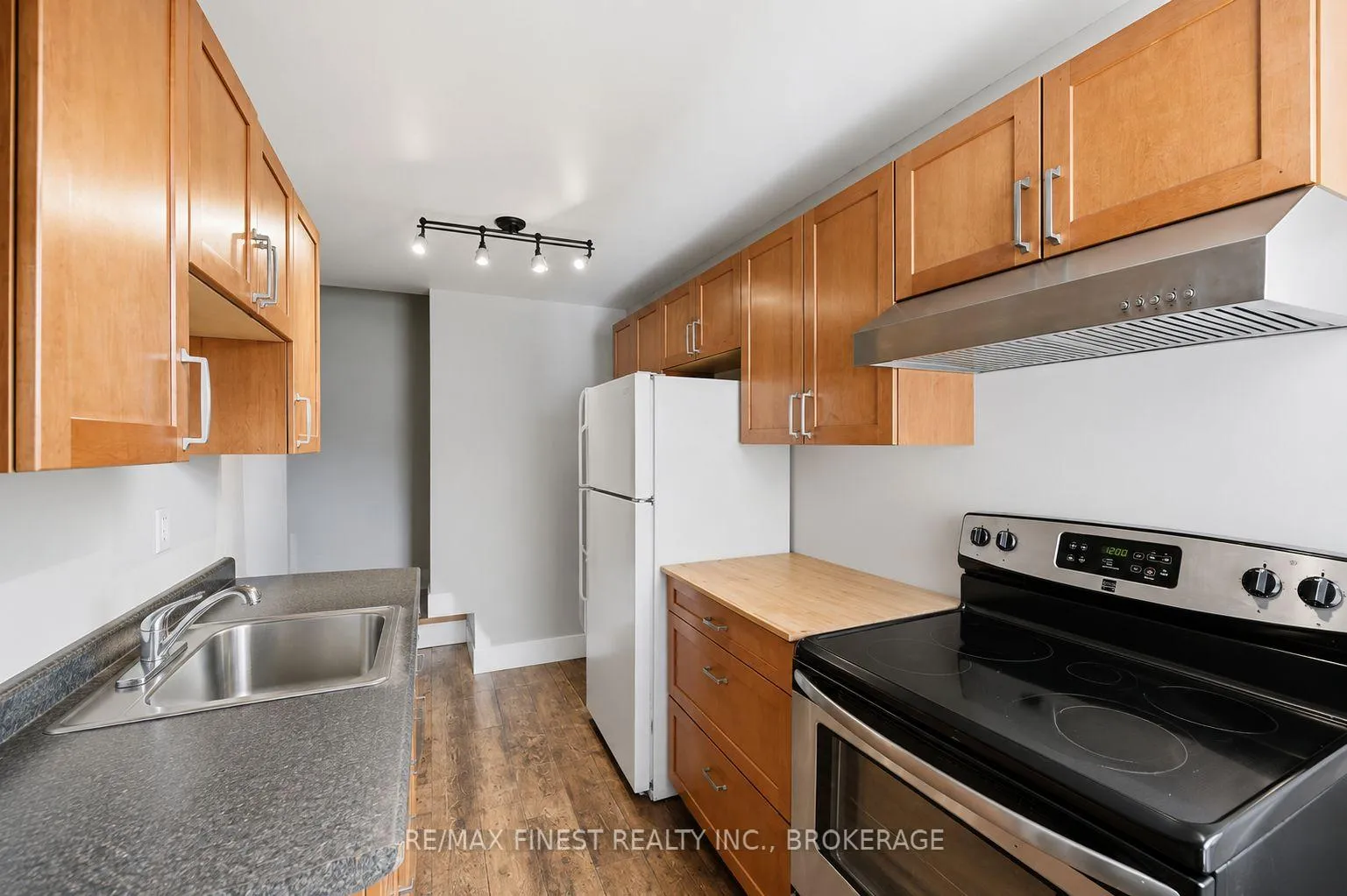Photo 6 of 629 Johnson Street, Kingston, Central City East — HOMEH