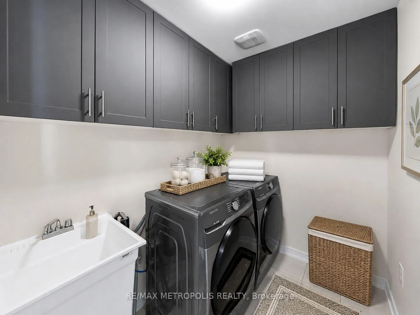 Photo 33 of 2521 Castlegate Crossing, Pickering, Duffin Heights — HOMEH