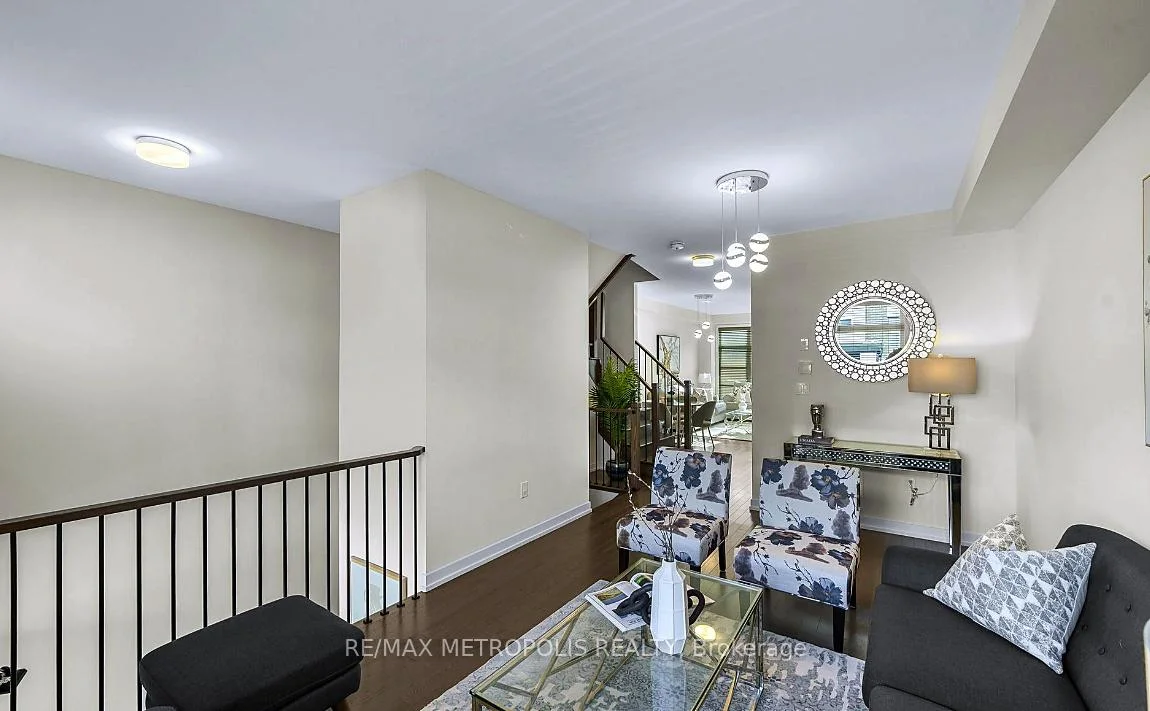Photo 2 of 2521 Castlegate Crossing, Pickering, Duffin Heights — HOMEH
