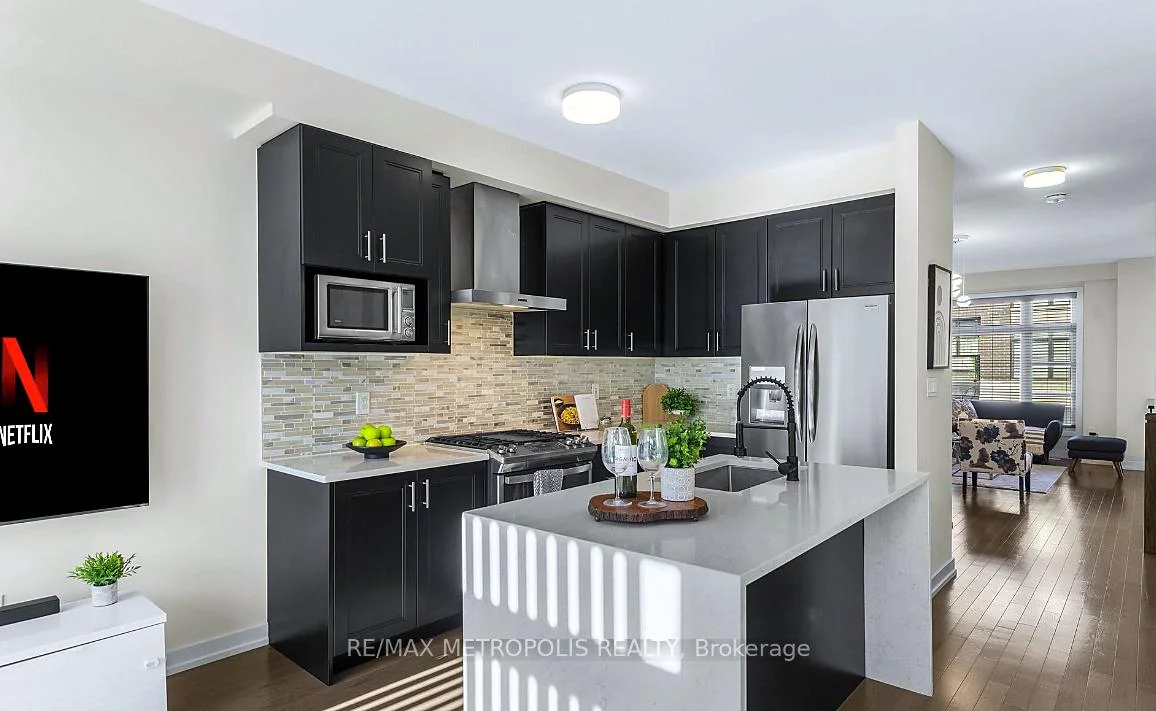 Photo 9 of 2521 Castlegate Crossing, Pickering, Duffin Heights — HOMEH