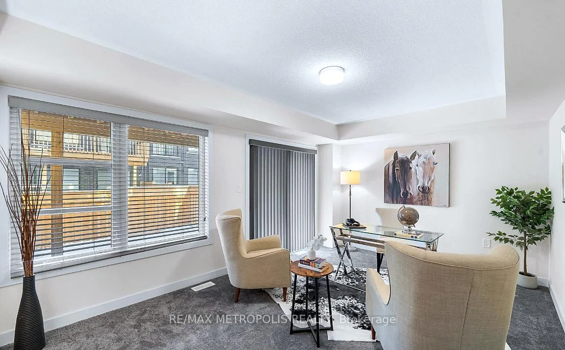 Photo 10 of 2521 Castlegate Crossing, Pickering, Duffin Heights — HOMEH