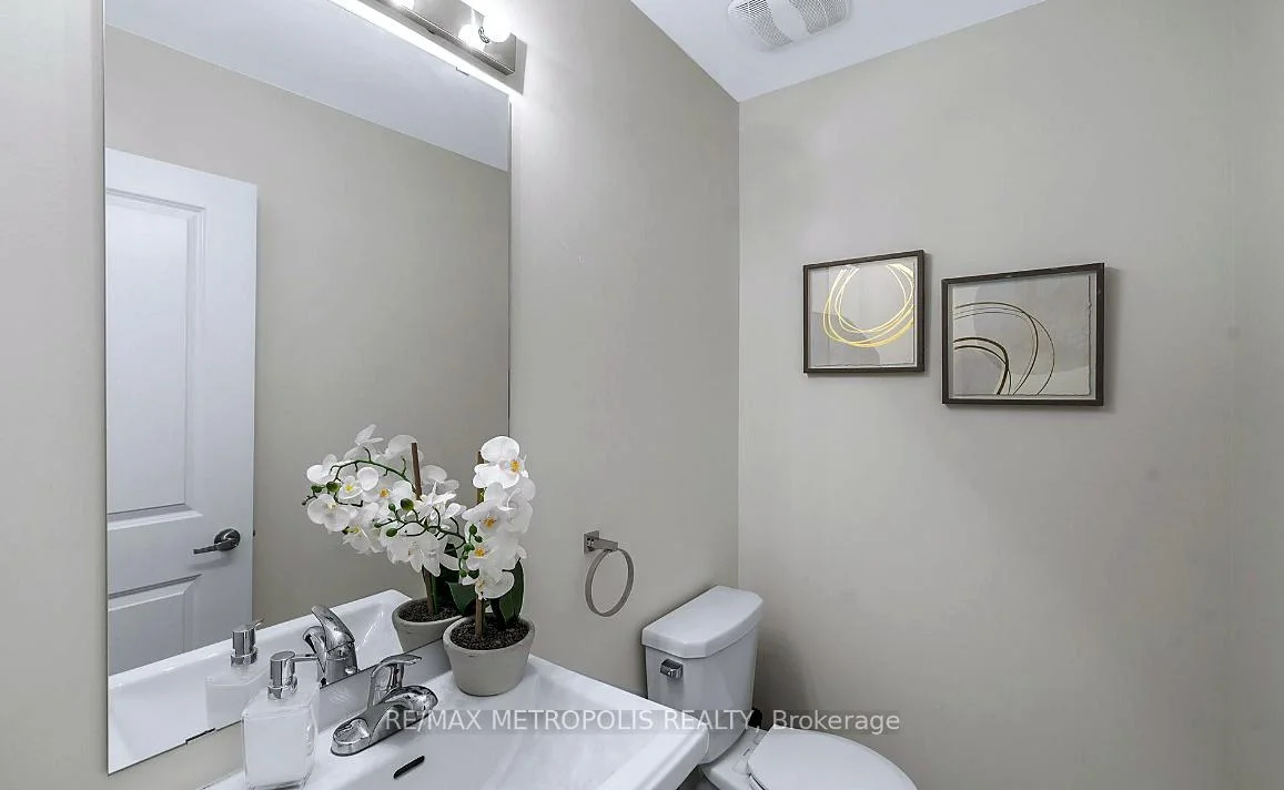 Photo 11 of 2521 Castlegate Crossing, Pickering, Duffin Heights — HOMEH