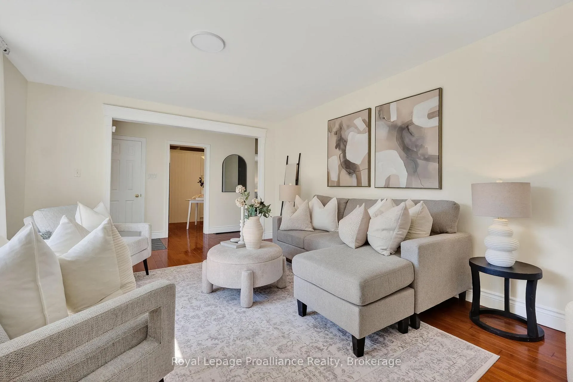 Photo 9 of 951 D'Arcy Street, Cobourg — HOMEH