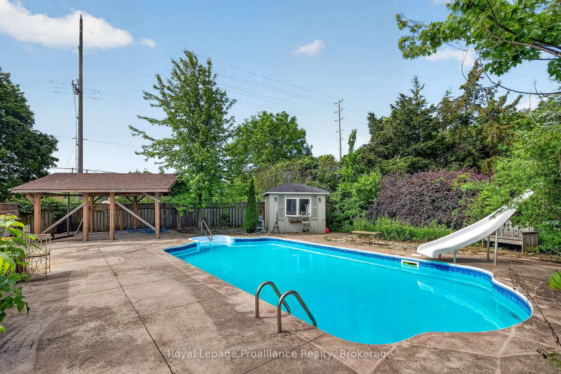 Photo 32 of 951 D'Arcy Street, Cobourg — HOMEH