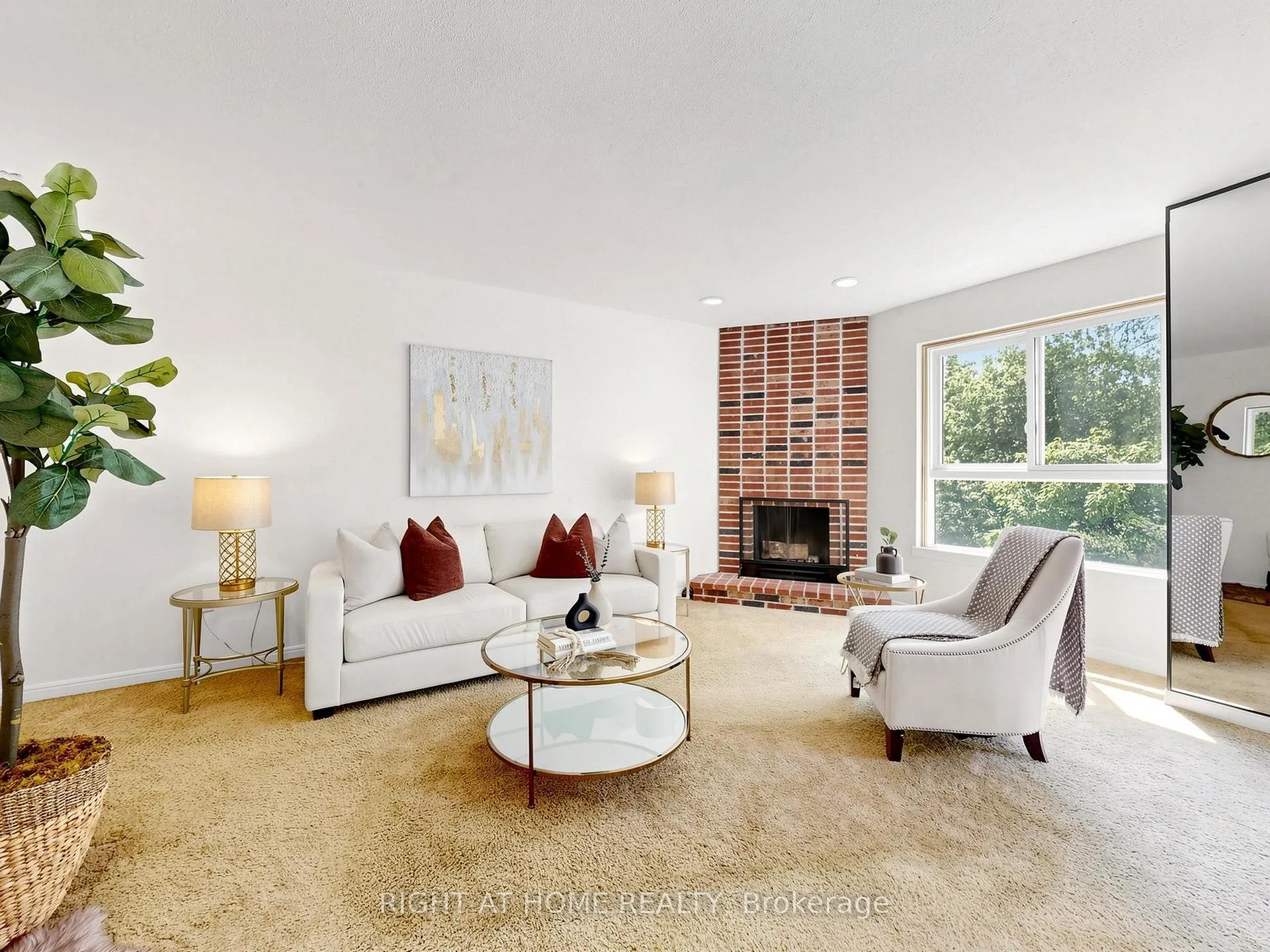 Photo 2 of Unit 14, 20 Budgell Terrace, Toronto, High Park-Swansea — HOMEH