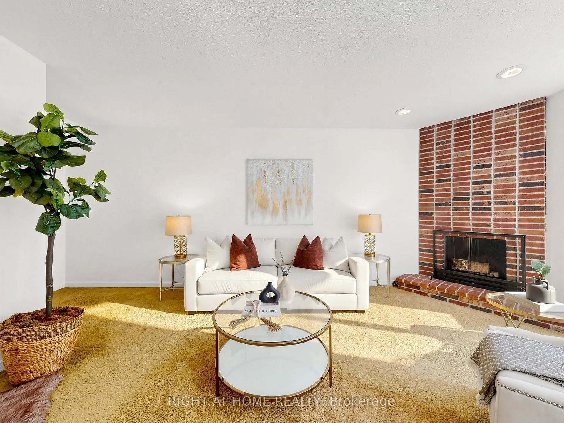 Photo 4 of Unit 14, 20 Budgell Terrace, Toronto, High Park-Swansea — HOMEH