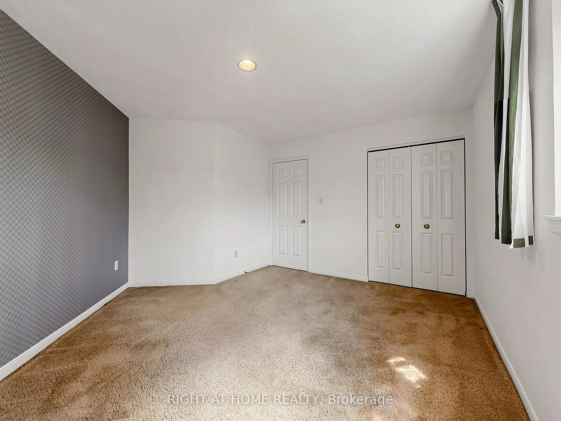 Photo 22 of Unit 14, 20 Budgell Terrace, Toronto, High Park-Swansea — HOMEH