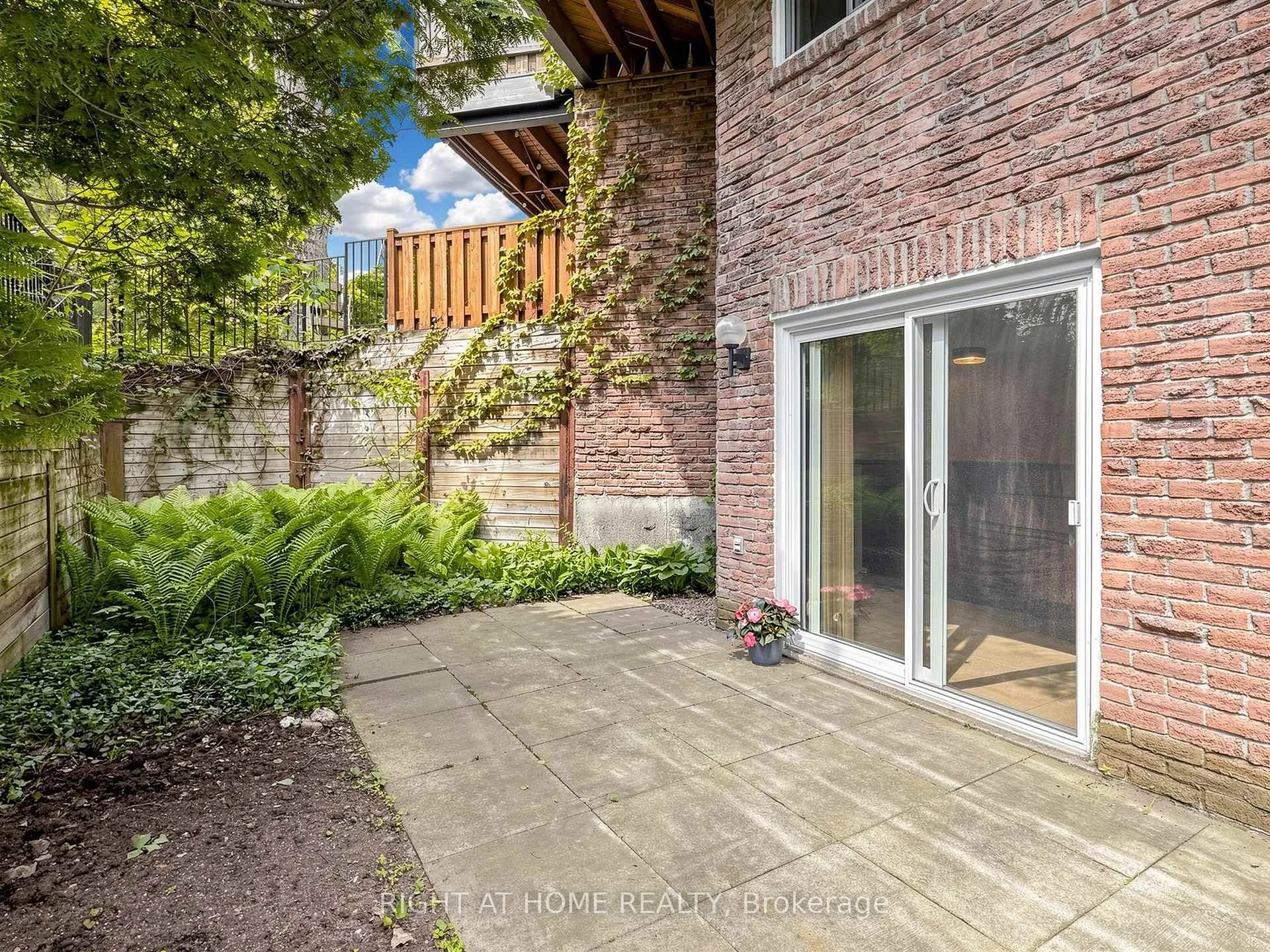 Photo 35 of Unit 14, 20 Budgell Terrace, Toronto, High Park-Swansea — HOMEH
