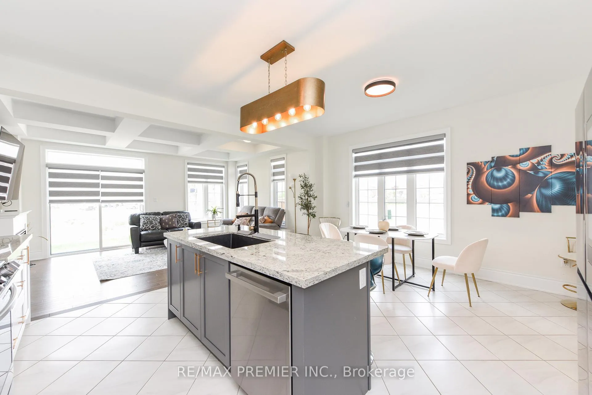 Photo 8 of 215 Hayrake Street, Brampton, Snelgrove — HOMEH