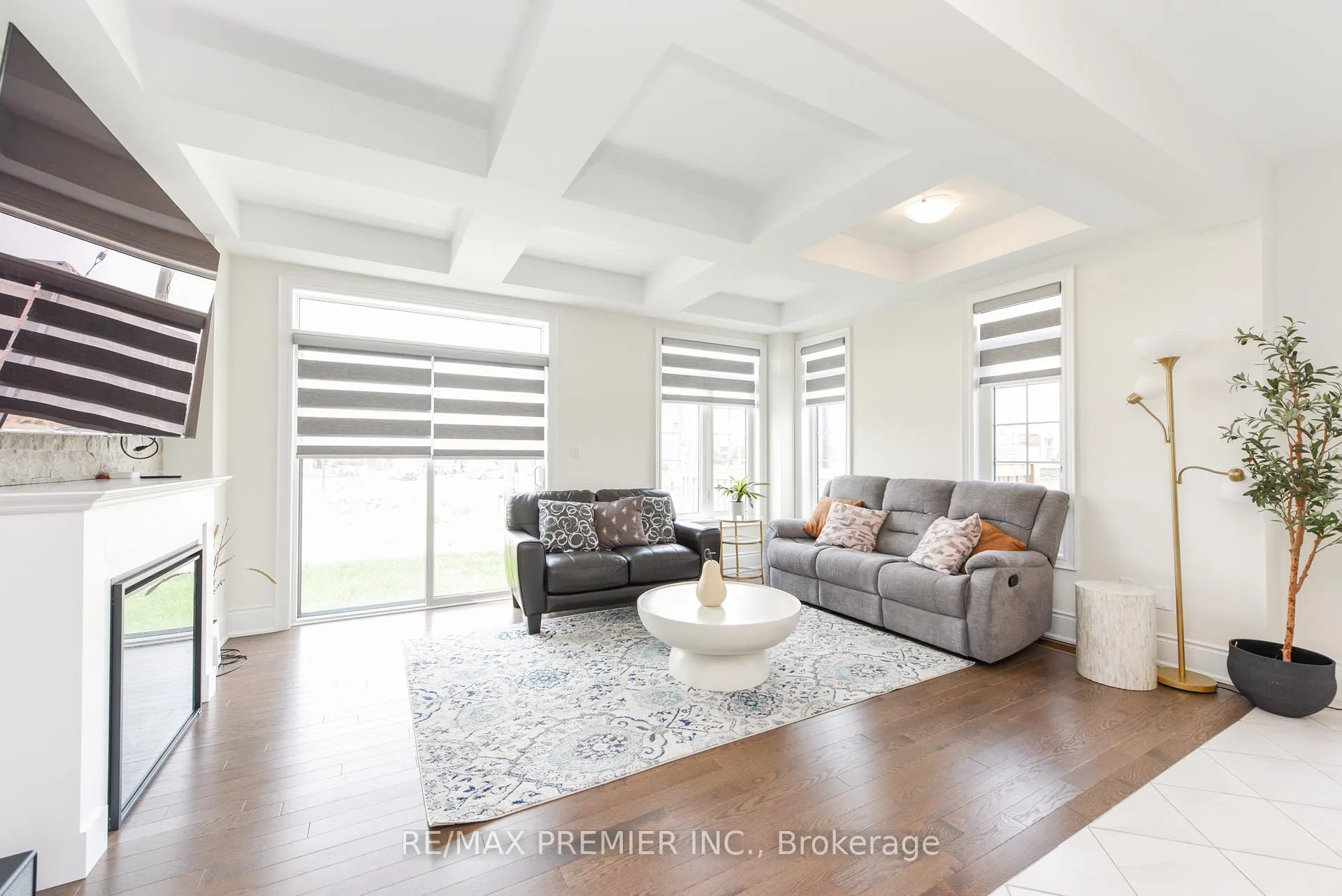 Photo 16 of 215 Hayrake Street, Brampton, Snelgrove — HOMEH