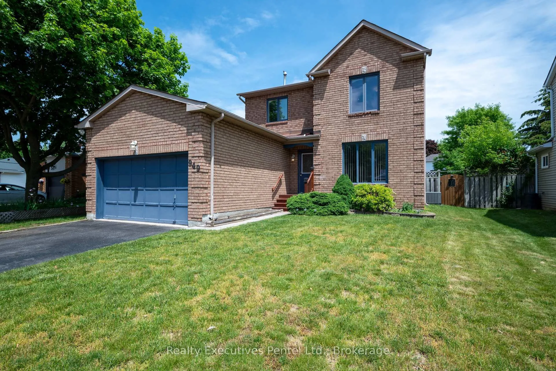 Photo 2 of 949 Cornell Crescent, Cobourg — HOMEH