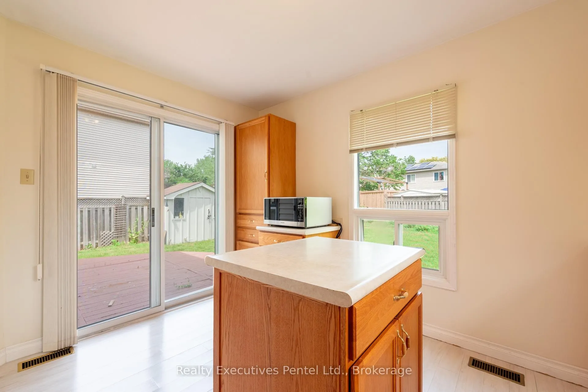 Photo 12 of 949 Cornell Crescent, Cobourg — HOMEH