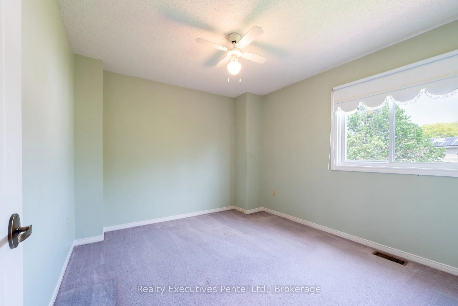 Photo 19 of 949 Cornell Crescent, Cobourg — HOMEH