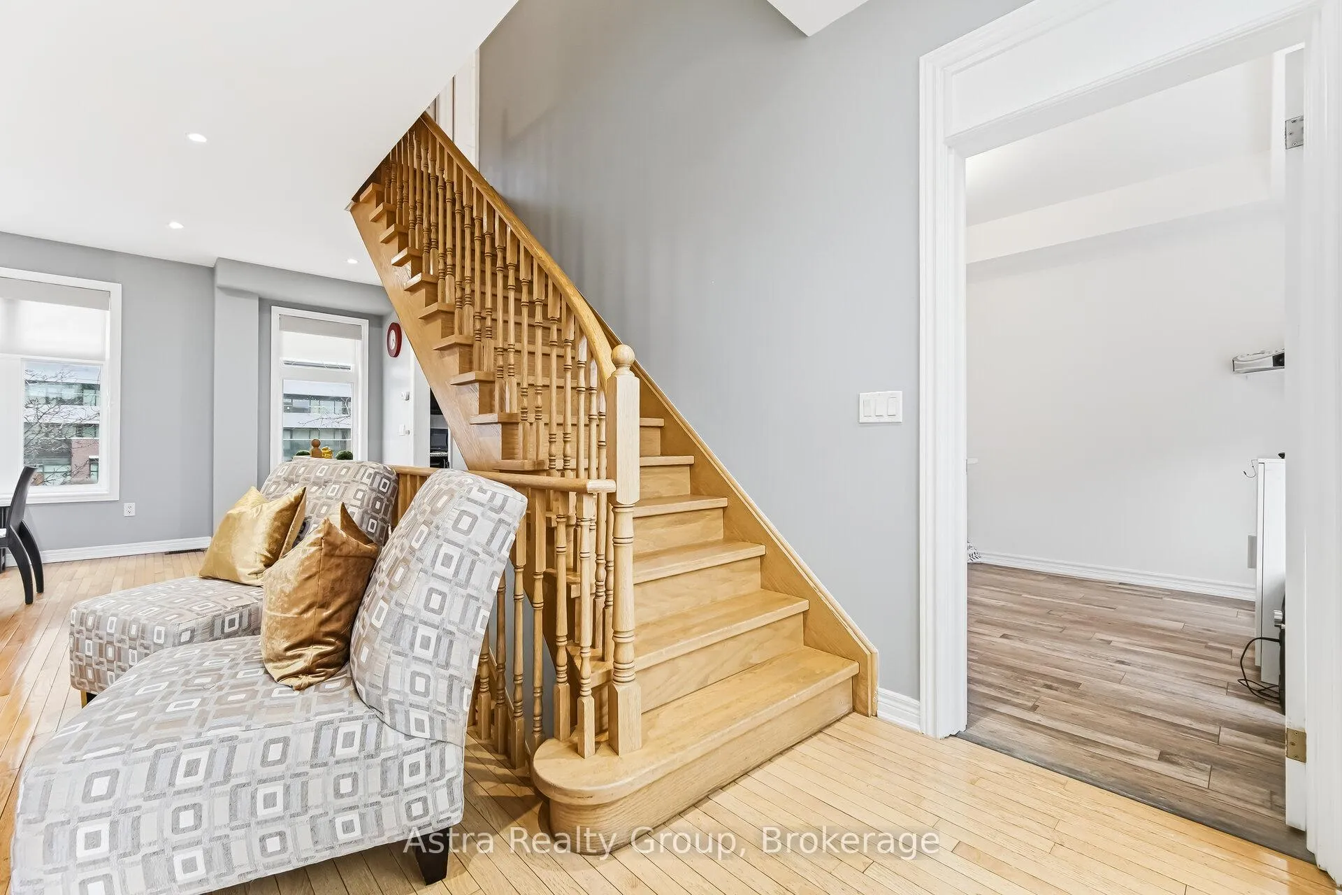 Photo 18 of 4731 Highway 7, Vaughan, East Woodbridge — HOMEH